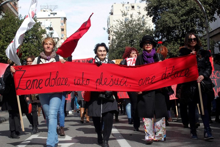 Ženy v Čiernej Hore - „Ženy prichádzajú, hoci tancujúc, ony prichádzajú.“